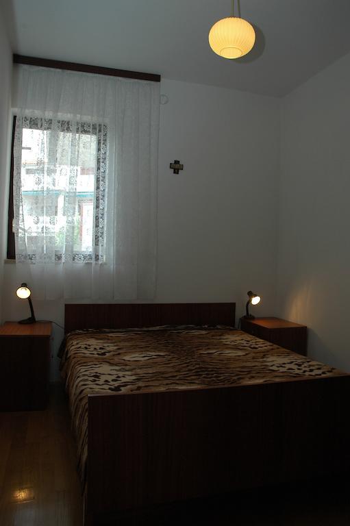 Apartments Jurina 2 Krk Town Kamer foto